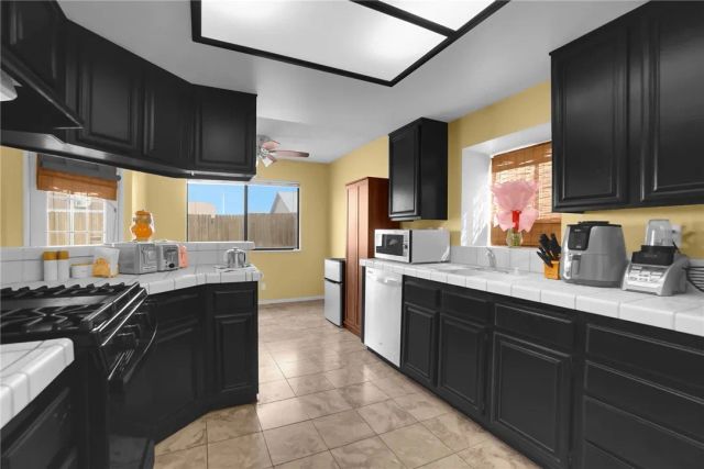 38116 Meadow Wood Street, Palmdale, CA 93552