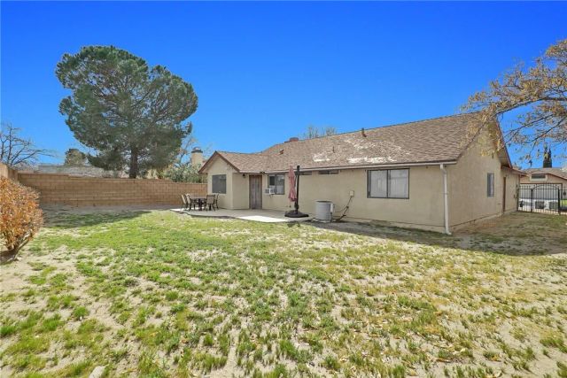 38116 Meadow Wood Street, Palmdale, CA 93552