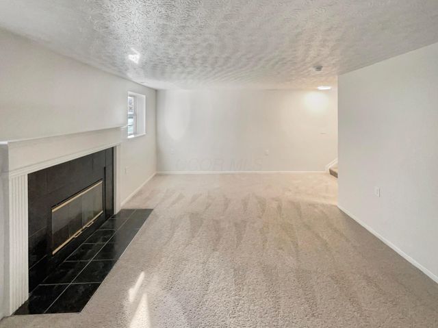 6132 Brushwood Boulevard, Hilliard, OH 43026