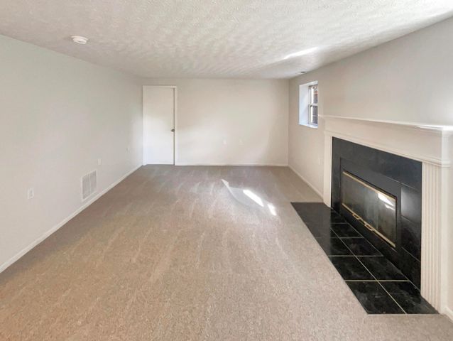 6132 Brushwood Boulevard, Hilliard, OH 43026