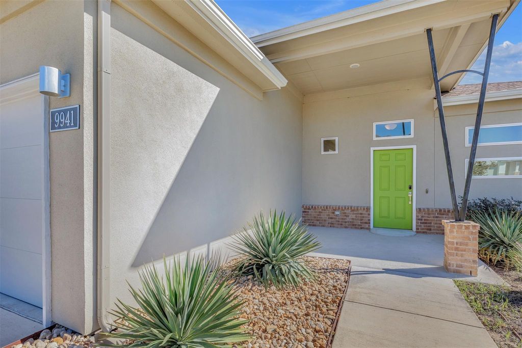 9941 Comely BND, Manor, TX 78653