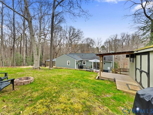 7059 Poteet Ln, Mechanicsville, VA 23111