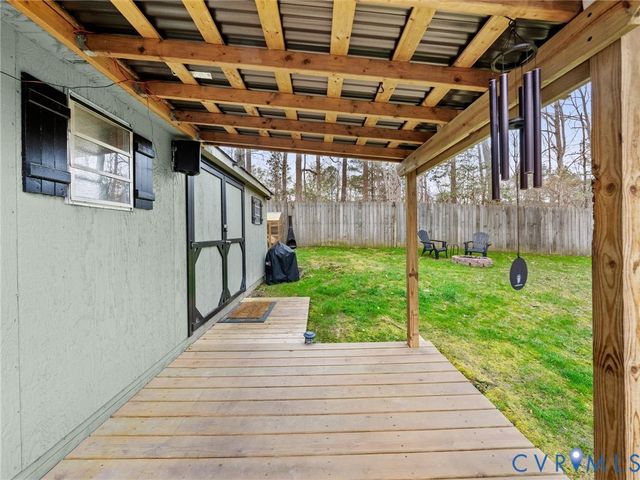 7059 Poteet Ln, Mechanicsville, VA 23111