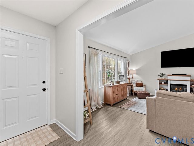 7059 Poteet Ln, Mechanicsville, VA 23111