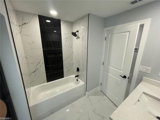 3213 33RD ST SW, Lehigh Acres, FL 33976