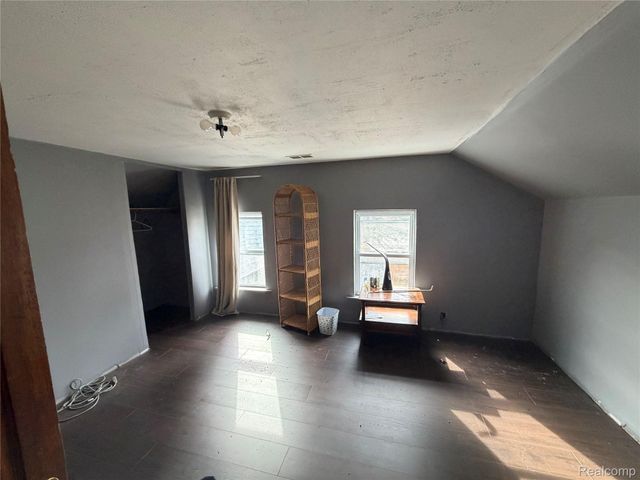 124 E High Street, Metamora Village, MI 48455