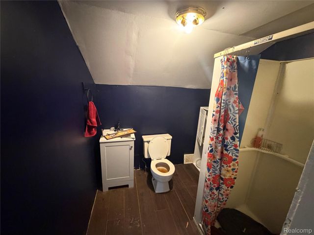 124 E High Street, Metamora Village, MI 48455