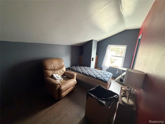 124 E High Street, Metamora Village, MI 48455