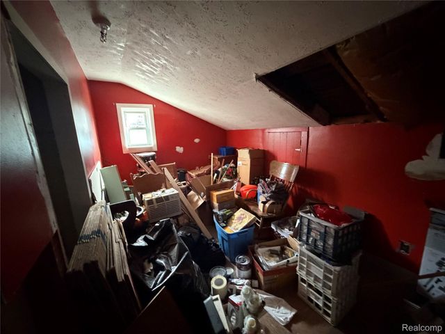 124 E High Street, Metamora Village, MI 48455