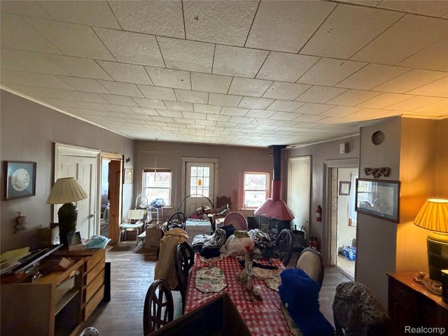 124 E High Street, Metamora Village, MI 48455