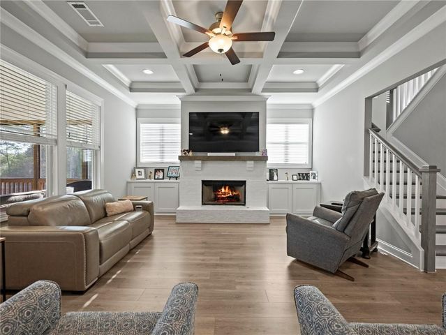 857 Champagne Lane, Hoschton, GA 30548