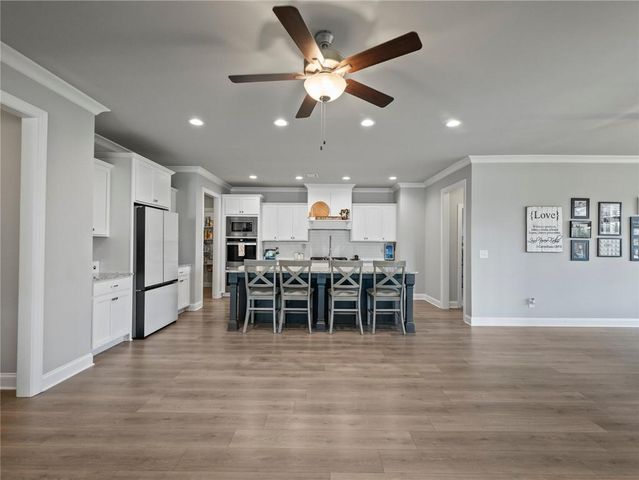 857 Champagne Lane, Hoschton, GA 30548