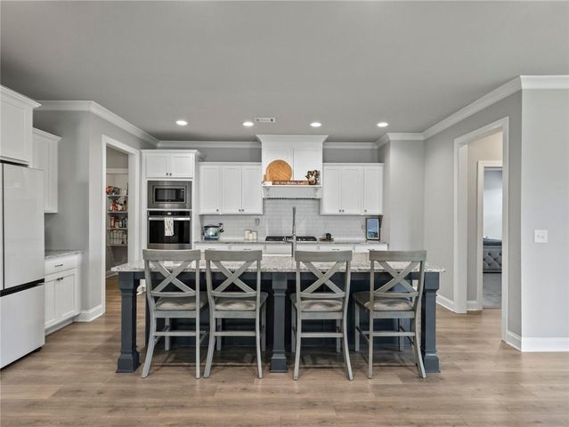 857 Champagne Lane, Hoschton, GA 30548