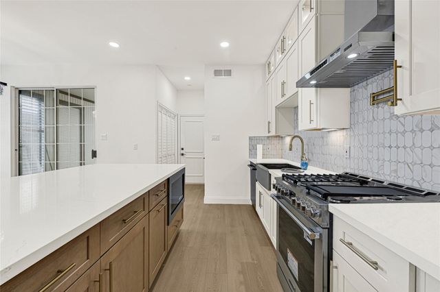 2230 Fulham Court, Houston, TX 77063