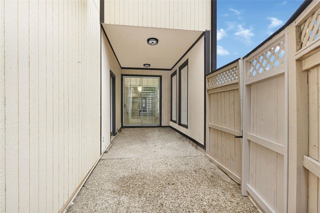 2230 Fulham Court, Houston, TX 77063