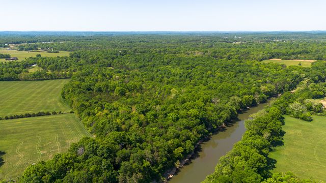 3680 Clark Rd, Lewisburg, TN 37091