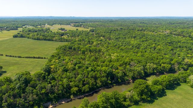 3680 Clark Rd, Lewisburg, TN 37091