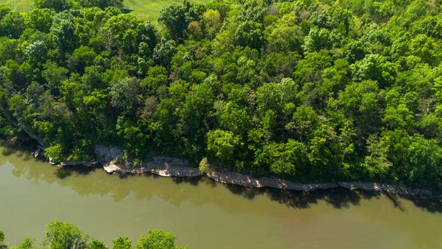 3680 Clark Rd, Lewisburg, TN 37091