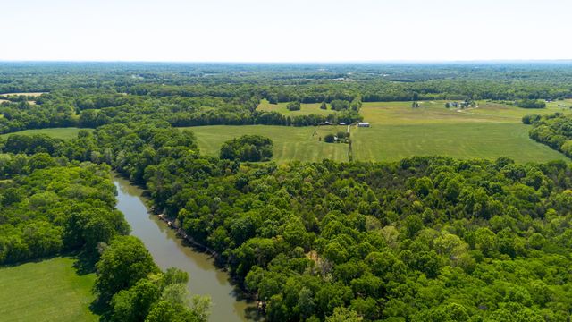 3680 Clark Rd, Lewisburg, TN 37091