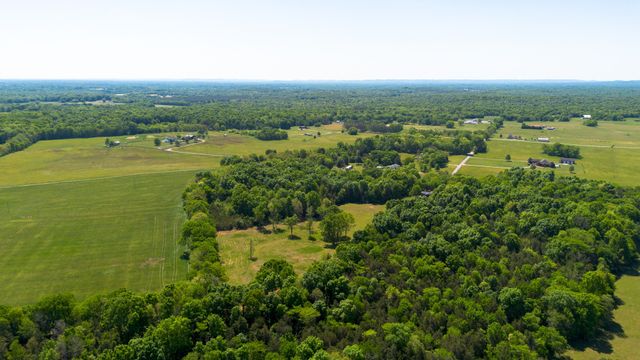 3680 Clark Rd, Lewisburg, TN 37091