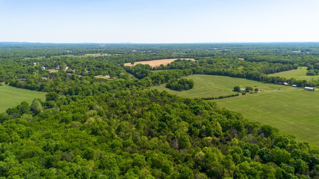 3680 Clark Rd, Lewisburg, TN 37091