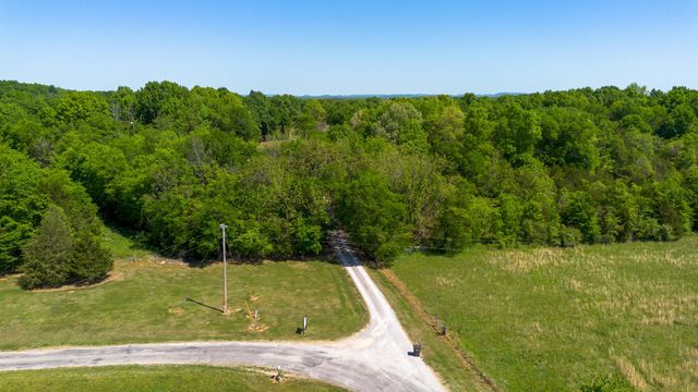 3680 Clark Rd, Lewisburg, TN 37091