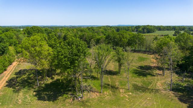 3680 Clark Rd, Lewisburg, TN 37091