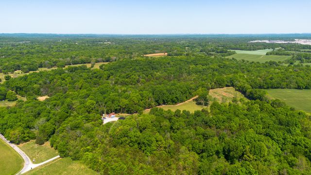 3680 Clark Rd, Lewisburg, TN 37091