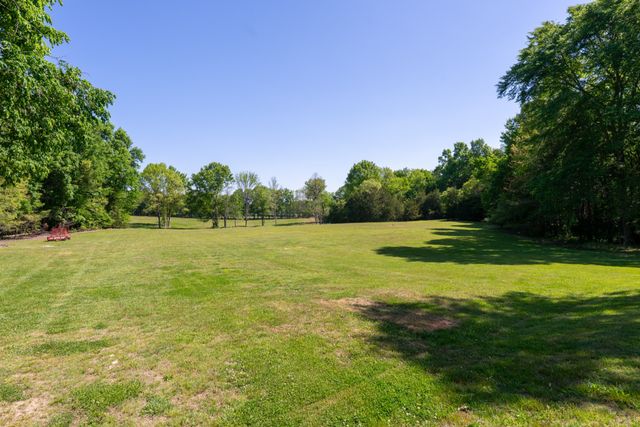 3680 Clark Rd, Lewisburg, TN 37091