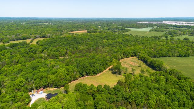 3680 Clark Rd, Lewisburg, TN 37091