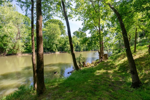 3680 Clark Rd, Lewisburg, TN 37091