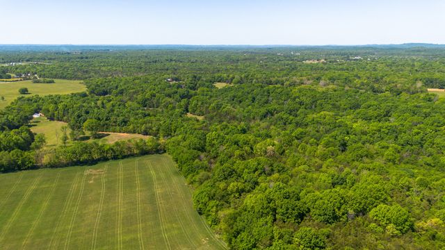 3680 Clark Rd, Lewisburg, TN 37091