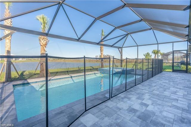 20207 Napa LOOP, Estero, FL 33928