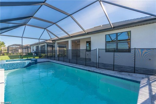 20207 Napa LOOP, Estero, FL 33928