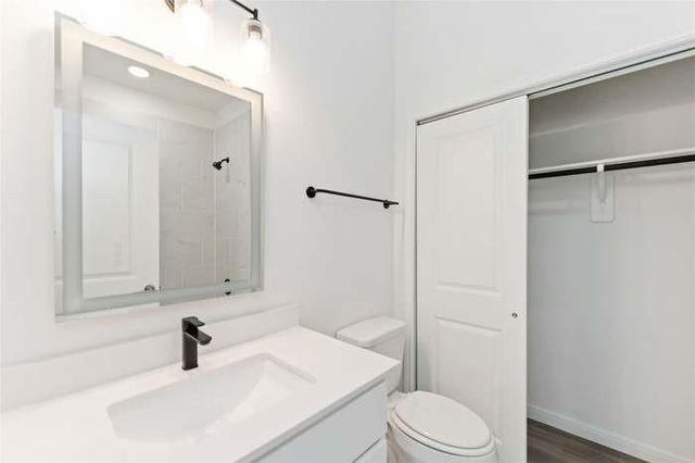 4710 Mallow Street B, Houston, TX 77033