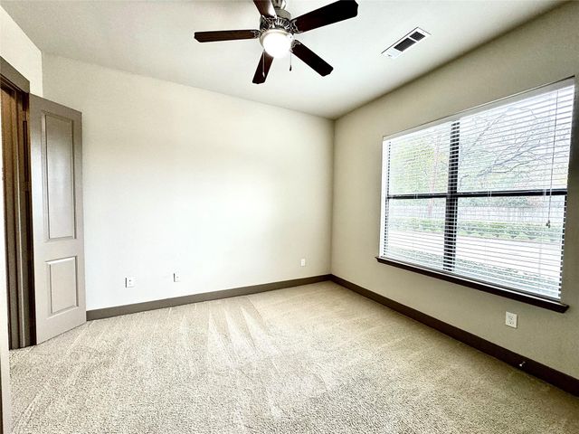 2033 S Gessner Road 4411, Houston, TX 77063