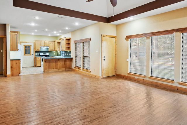 161 Pine Branch Glen, Holly Lake Ranch, TX 75765