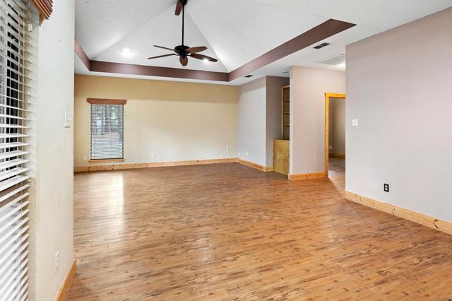 161 Pine Branch Glen, Holly Lake Ranch, TX 75765