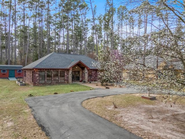 161 Pine Branch Glen, Holly Lake Ranch, TX 75765