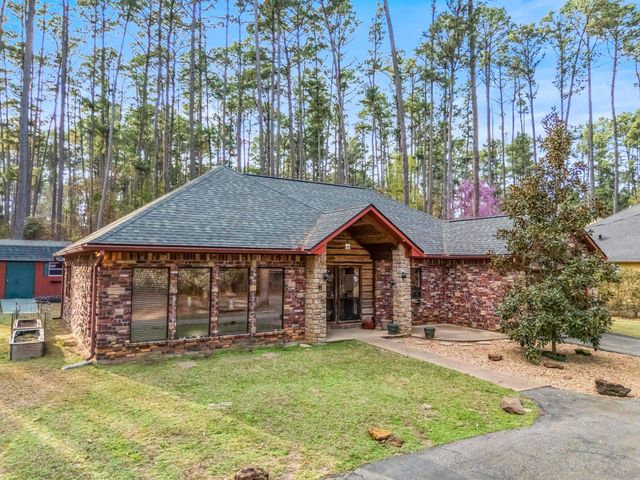 161 Pine Branch Glen, Holly Lake Ranch, TX 75765