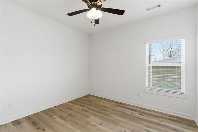 5 Kirkdouglas Lane, Bella Vista, AR 72715