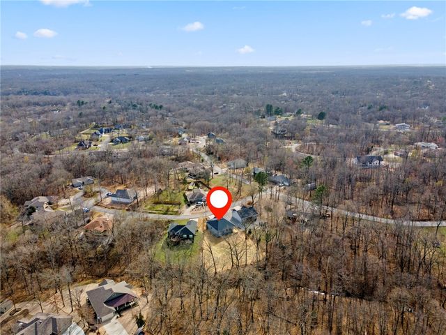 5 Kirkdouglas Lane, Bella Vista, AR 72715