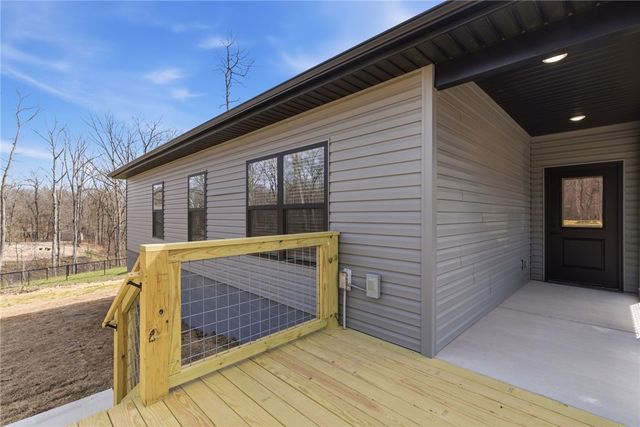 5 Kirkdouglas Lane, Bella Vista, AR 72715