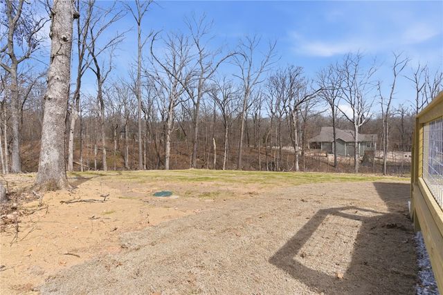 5 Kirkdouglas Lane, Bella Vista, AR 72715