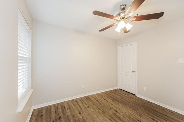8011 Thorncroft Manor Lane, Richmond, TX 77407