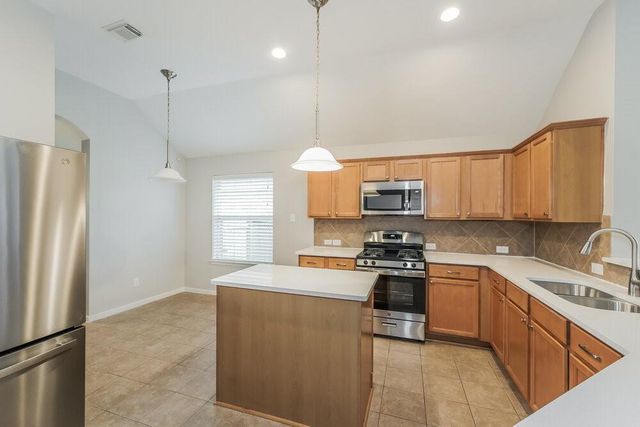 8011 Thorncroft Manor Lane, Richmond, TX 77407