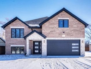 6517 W 82nd Street, Burbank, IL 60459