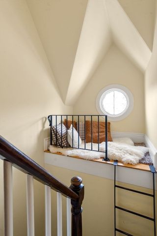 327 Franklin St, Newton, MA 02458