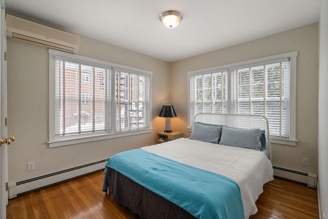 327 Franklin St, Newton, MA 02458