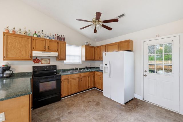 107 Bourbon Court, Georgetown, KY 40324